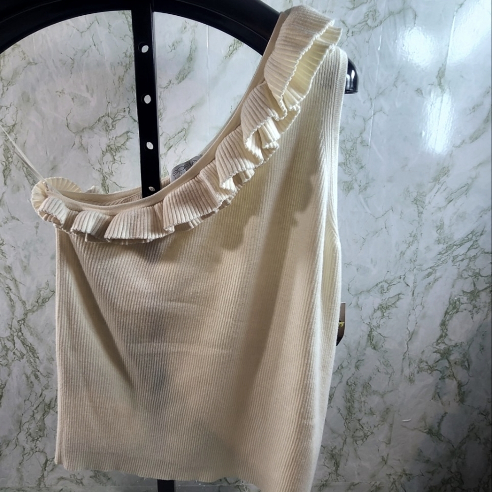 SOFIA by SOFIA VERGARA Ruffle Top